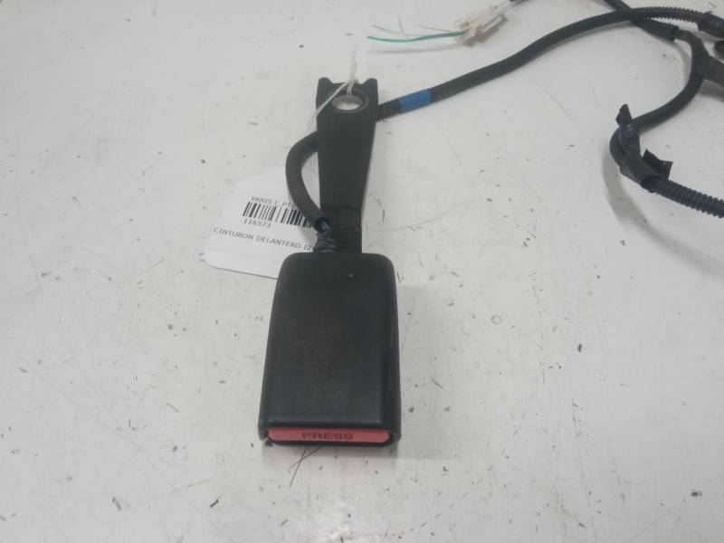 ANCLAJE CINTURON DELANTERO IZQUIERDO 