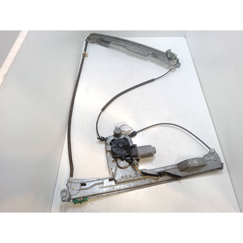 Recambio de elevalunas electrico delantero derecho para renault clio iii (br0/1, cr0/1) 1.5 dci (br17, cr17) referencia OEM IAM 