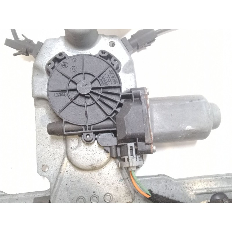 Recambio de elevalunas electrico delantero derecho para renault clio iii (br0/1, cr0/1) 1.5 dci (br17, cr17) referencia OEM IAM 