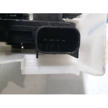 CERRADURA PUERTA TRASERA IZQUIERDA 
