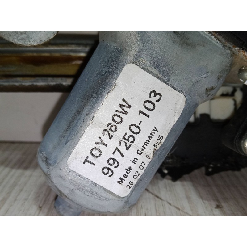 Recambio de elevalunas electrico trasero derecho para toyota corolla verso (zer_, zze12_, r1_) 1.8 (znr11_) referencia OEM IAM  