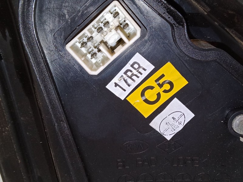 Recambio de retrovisor electrico izquierdo para kia sorento i (jc) 2.4 referencia OEM IAM   