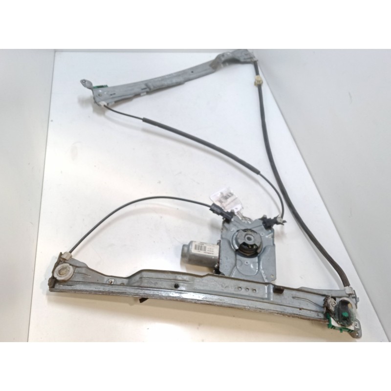 Recambio de elevalunas electrico delantero derecho para renault clio iii (br0/1, cr0/1) 1.5 dci (br17, cr17) referencia OEM IAM 