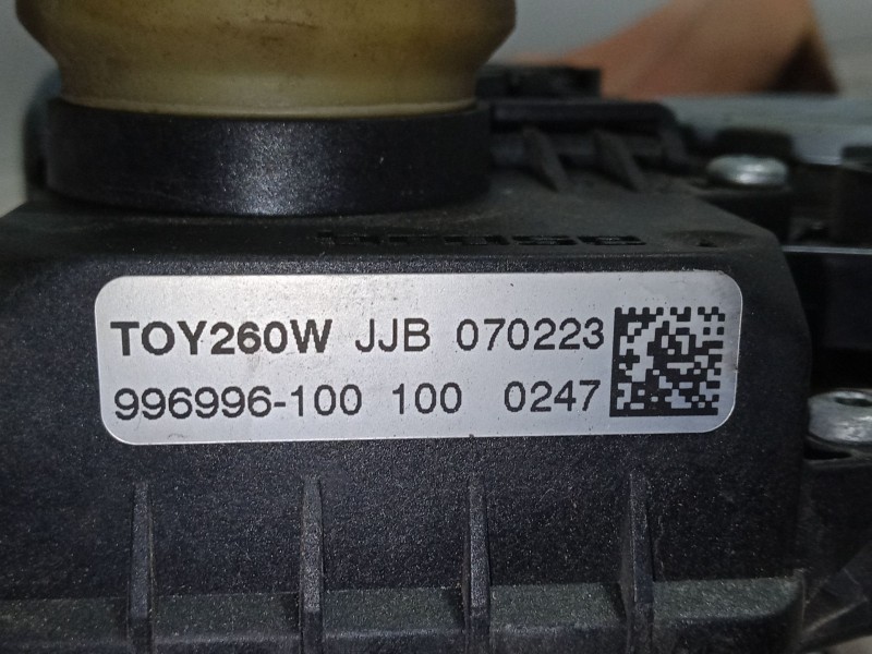 Recambio de elevalunas electrico trasero derecho para toyota corolla verso (zer_, zze12_, r1_) 1.8 (znr11_) referencia OEM IAM  