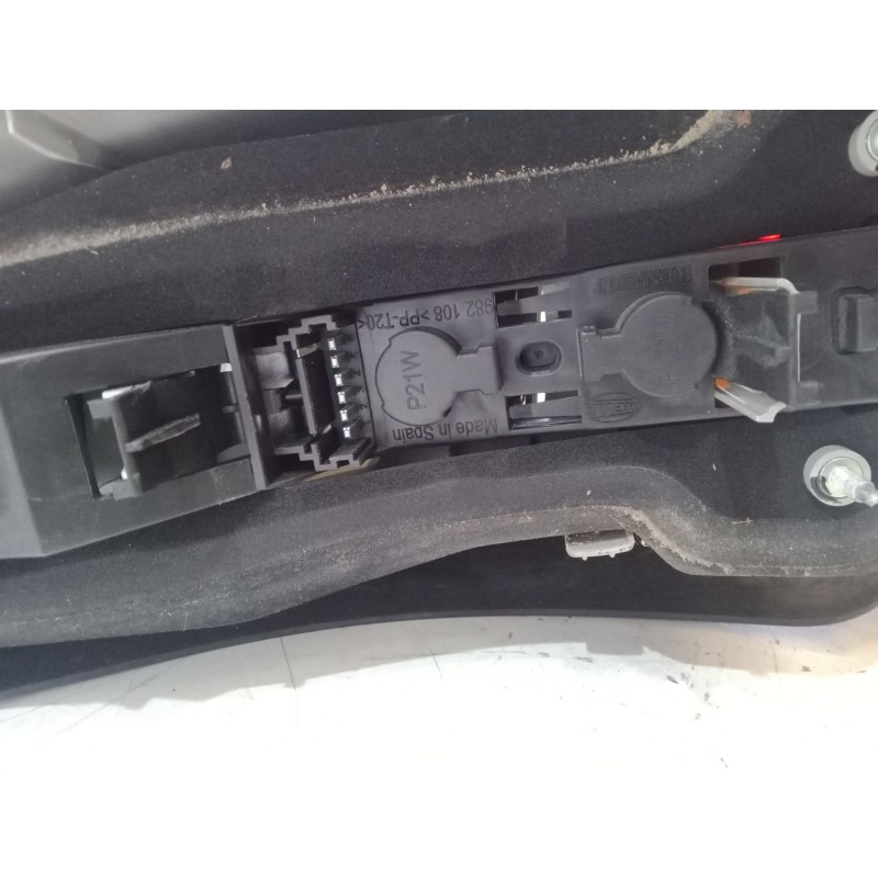 Recambio de piloto trasero izquierdo para renault megane ii station wagon (km0/1_) 1.5 dci (km16, km1e) referencia OEM IAM   