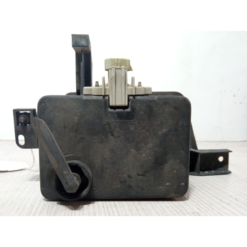 Recambio de faro antiniebla derecho para opel astra g hatchback (t98) 1.2 16v (f08, f48) referencia OEM IAM    Recambio de faro antiniebla derecho para opel astra g hatchback (t98) 1.2 16v (f08, f48) referencia OEM IAM