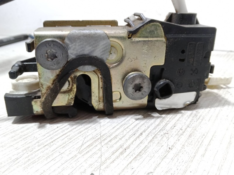 Recambio de cerradura puerta trasera derecha para peugeot 407 (6d_) 2.0 hdi 135 (6drhrh, 6drhre, 6drhrg, 6drhrj) referencia OEM 