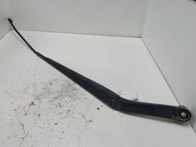 BRAZO LIMPIA DELANTERO DERECHO 