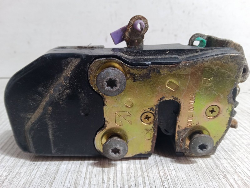 Recambio de cerradura puerta delantera derecha para chrysler pt cruiser (pt_) 2.0 referencia OEM IAM   