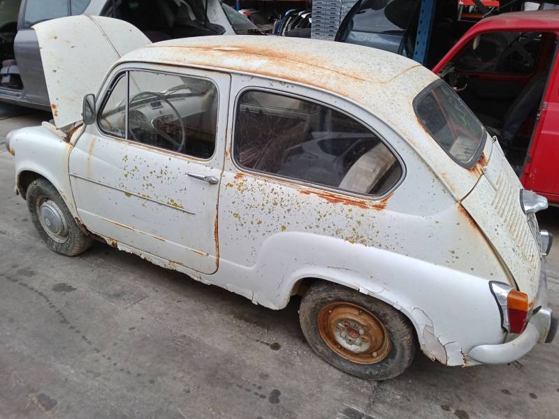 SEAT 600 (110B)