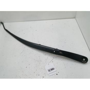 BRAZO LIMPIA DELANTERO DERECHO 
