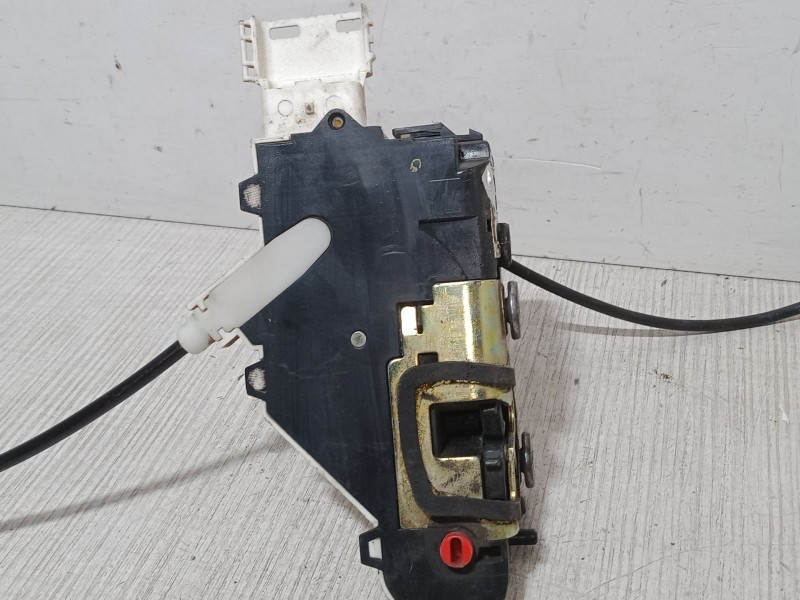 Recambio de cerradura puerta trasera izquierda para peugeot 407 (6d_) 2.0 hdi 135 (6drhrh, 6drhre, 6drhrg, 6drhrj) referencia OE