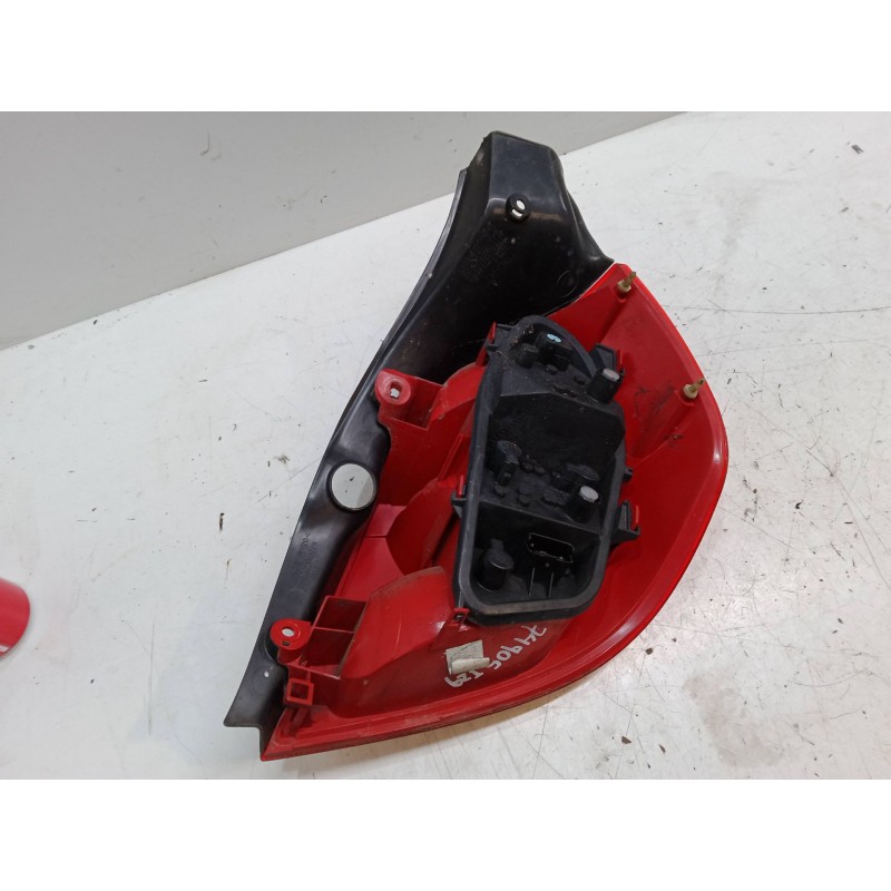 Recambio de piloto trasero izquierdo para renault clio iii (br0/1, cr0/1) 1.5 dci (br17, cr17) referencia OEM IAM   