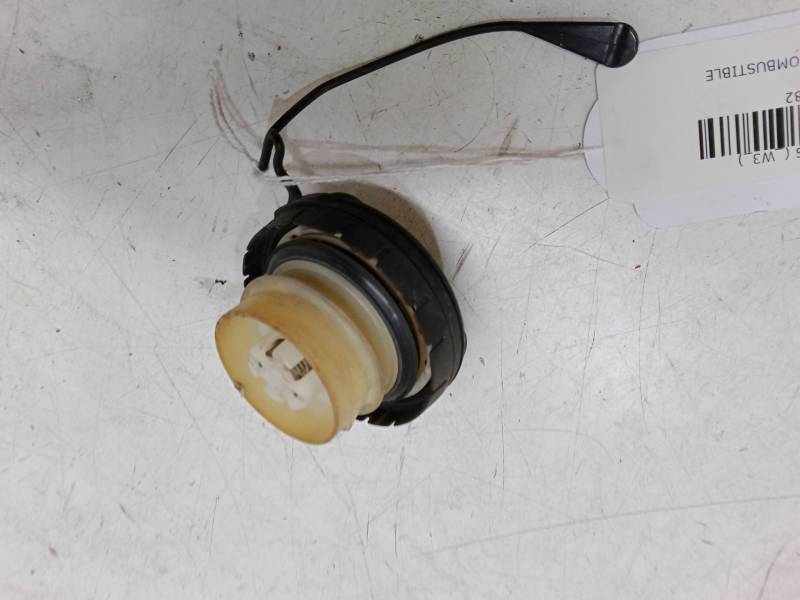 TAPON COMBUSTIBLE 