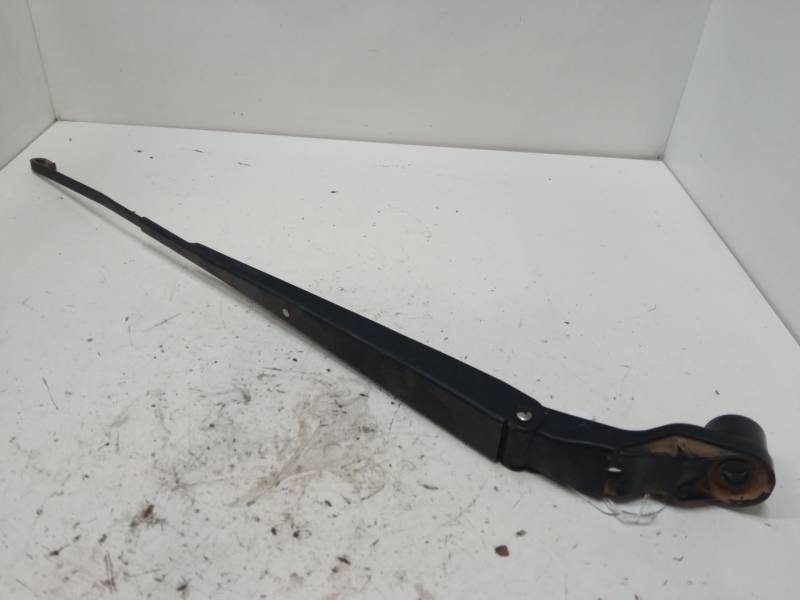 BRAZO LIMPIA DELANTERO IZQUIERDO 
