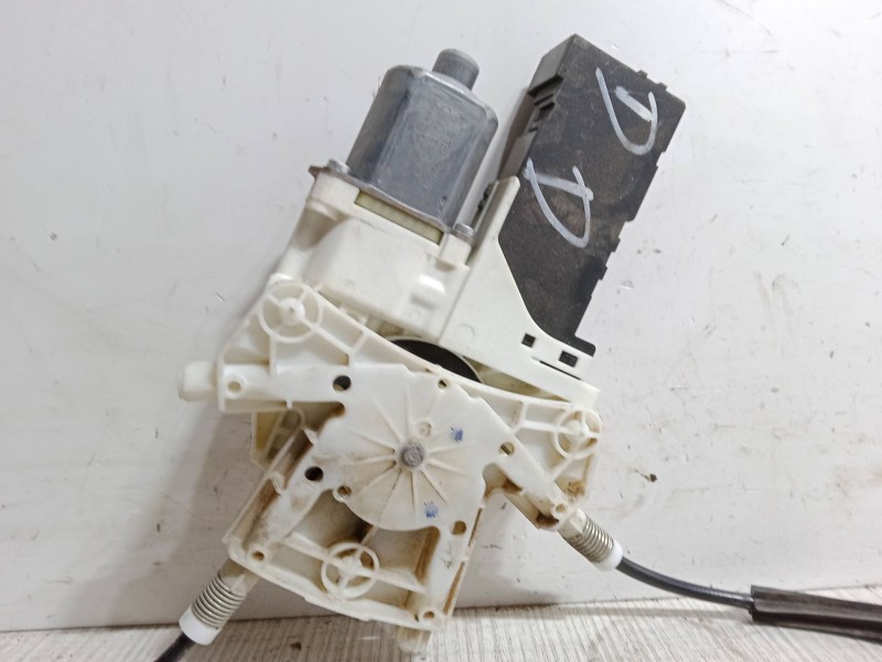 Recambio de elevalunas electrico delantero derecho para peugeot 407 (6d_) 2.0 hdi 135 (6drhrh, 6drhre, 6drhrg, 6drhrj) referenci