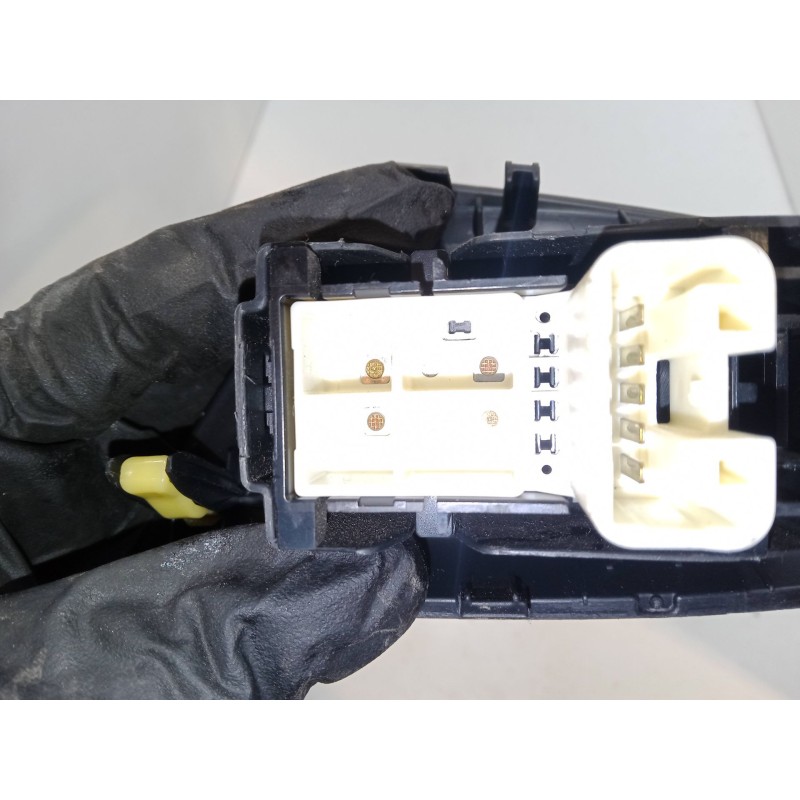 Recambio de mando elevalunas delantero derecho para citroën c1 ii (pa_, ps_) 1.2 vti 82 referencia OEM IAM   