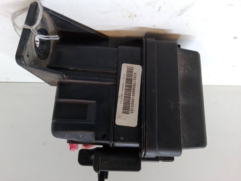 Recambio de caja reles / fusibles para renault megane iii hatchback (bz0/1_, b3_) 1.6 16v (bz0h) referencia OEM IAM   