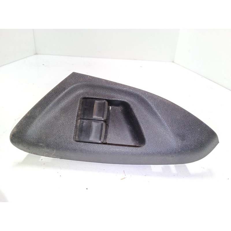 Recambio de mando elevalunas delantero izquierdo para citroën c1 ii (pa_, ps_) 1.2 vti 82 referencia OEM IAM   