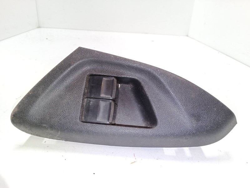 Recambio de mando elevalunas delantero izquierdo para citroën c1 ii (pa_, ps_) 1.2 vti 82 referencia OEM IAM   