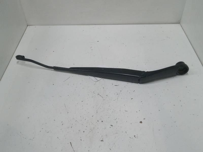 BRAZO LIMPIA DELANTERO IZQUIERDO 