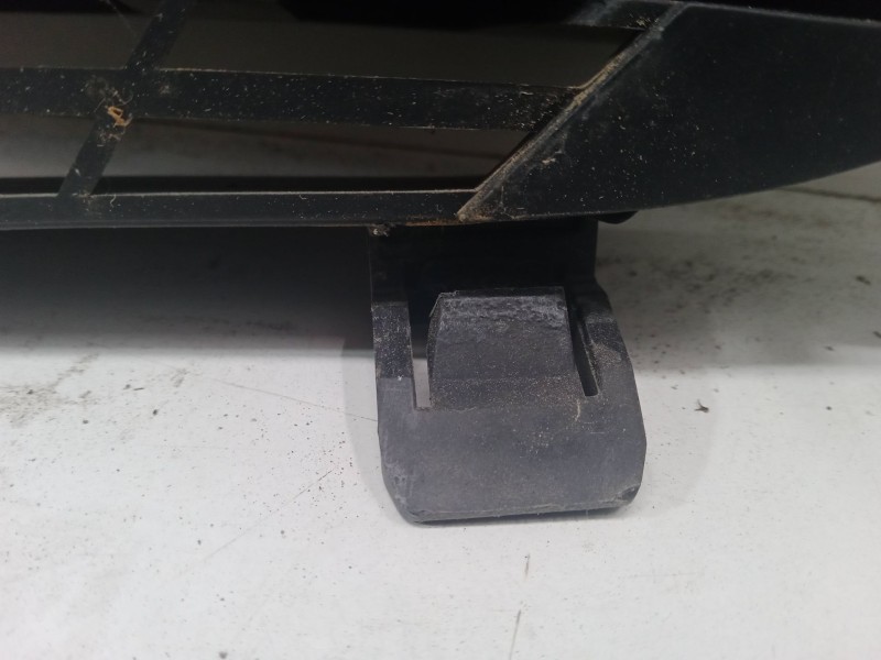 Recambio de rejillas capo para mazda 626 v hatchback (gf) 2.0 turbo di (gffp) referencia OEM IAM   