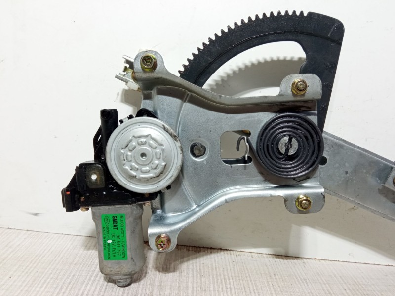 Recambio de elevalunas electrico delantero izquierdo para chevrolet aveo / kalos hatchback (t200) 1.2 referencia OEM IAM 9654173