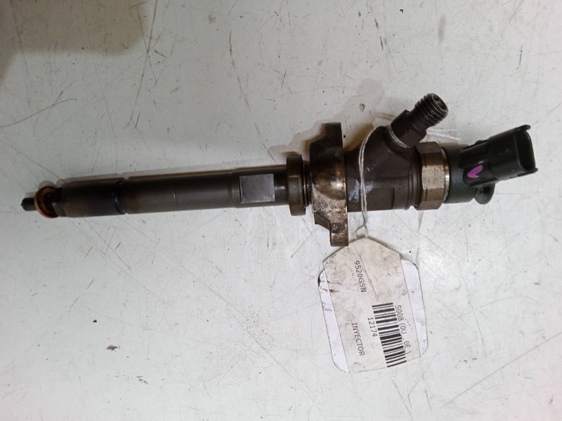 Recambio de inyector para peugeot 5008 (0u_, 0e_) 1.6 hdi referencia OEM IAM   