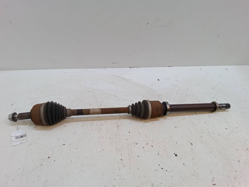 Recambio de transmision delantera derecha para renault megane iii hatchback (bz0/1_, b3_) 1.6 16v (bz0h) referencia OEM IAM   