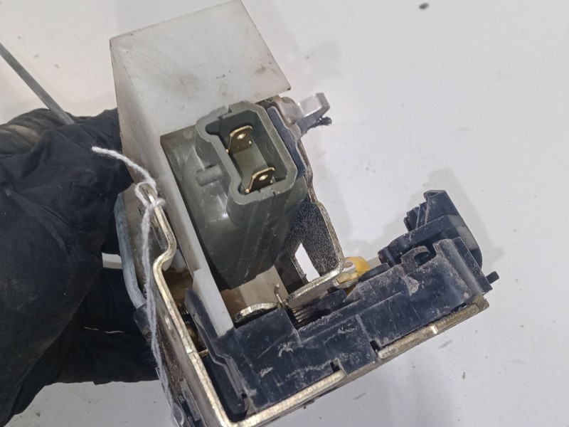 Recambio de cerradura puerta delantera izquierda para renault megane i (ba0/1_) 1.6 e (ba0f, ba0s) referencia OEM IAM   