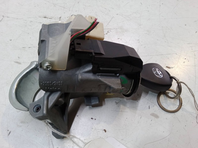 Recambio de clausor para toyota auris (_e15_) 1.4 d-4d (nde150_) referencia OEM IAM 29653453  