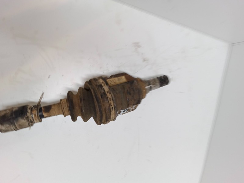 Recambio de transmision delantera izquierda para toyota corolla verso (_e12_) 1.6 vvt-i (zze121_) referencia OEM IAM   