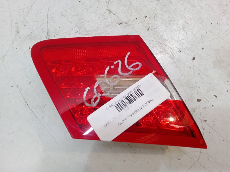 Recambio de piloto trasero izquierdo para mercedes-benz clase e descapotable (a207) e 220 cdi / bluetec / d (207.402, 207.401) r