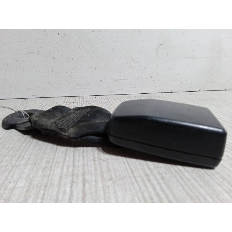 Recambio de anclaje cinturon trasero derecho para ford focus c-max (dm2) 1.6 tdci referencia OEM IAM   