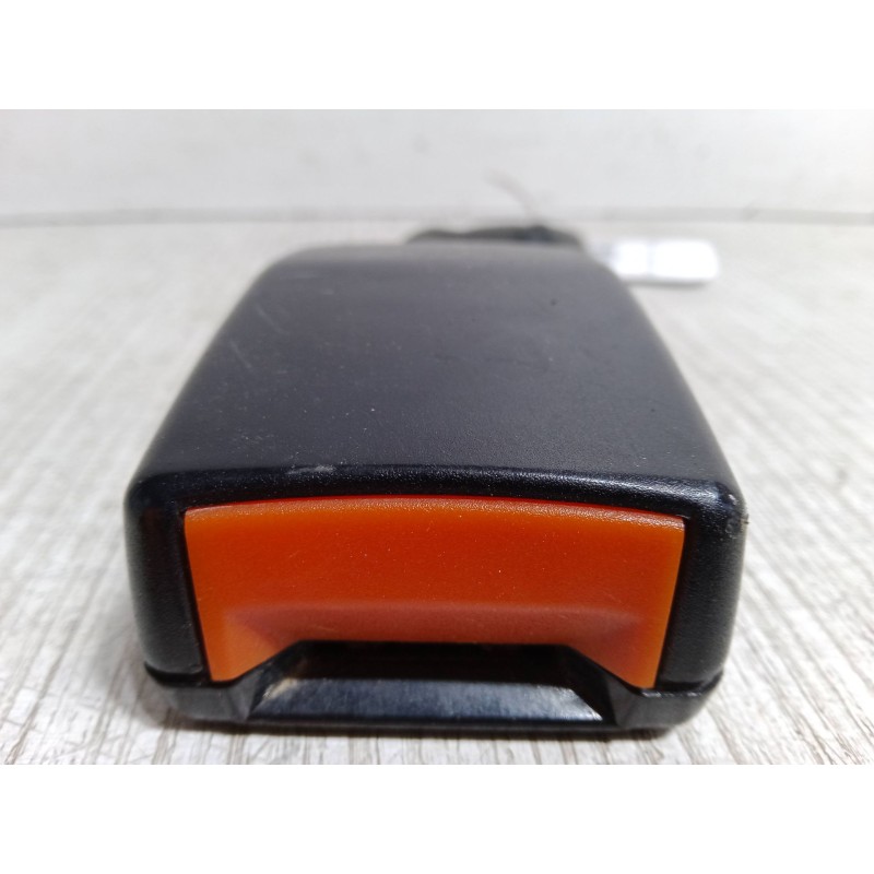 Recambio de anclaje cinturon trasero derecho para ford focus c-max (dm2) 1.6 tdci referencia OEM IAM   