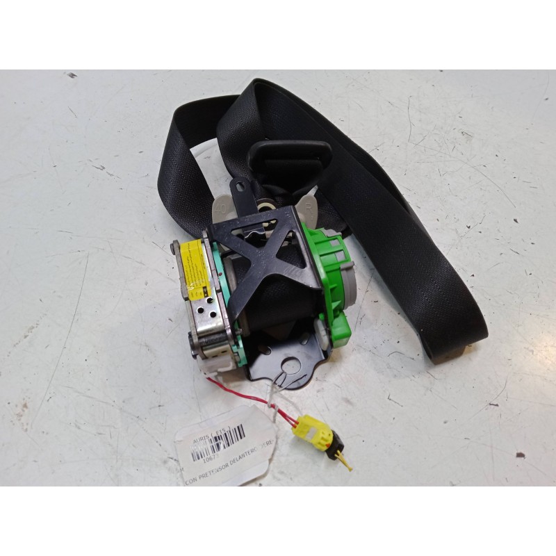 Recambio de cinturon con pretensor delantero derecho para toyota auris (_e15_) 1.4 d-4d (nde150_) referencia OEM IAM   