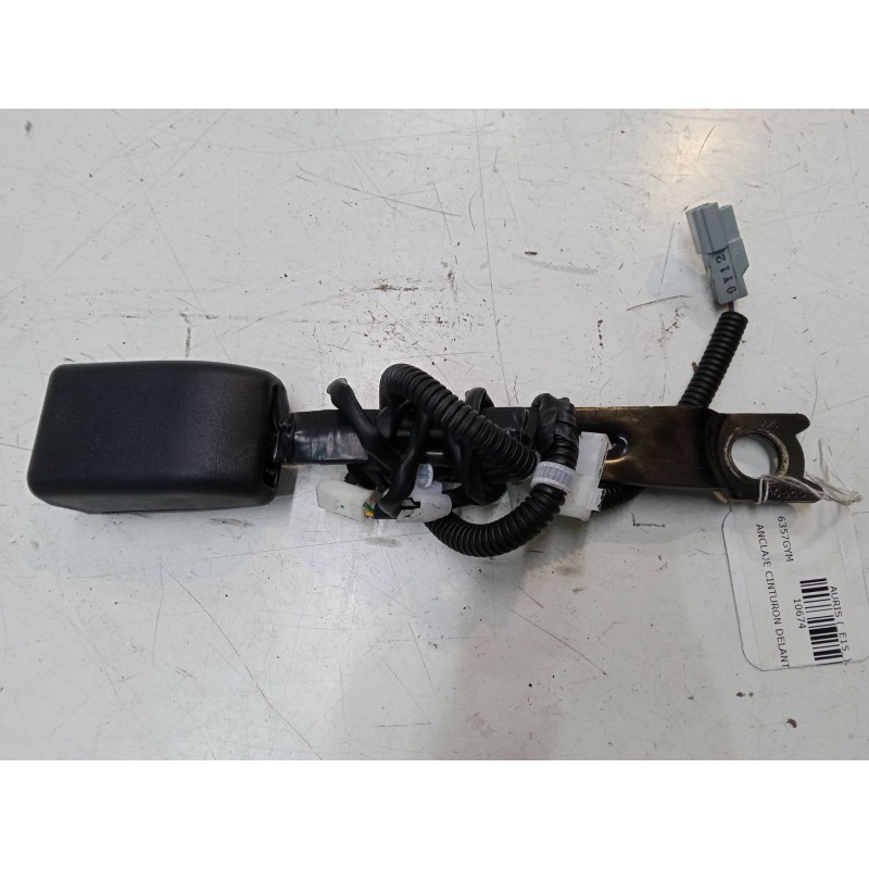 Recambio de anclaje cinturon delantero derecho para toyota auris (_e15_) 1.4 d-4d (nde150_) referencia OEM IAM   