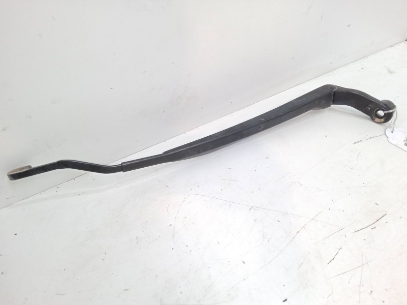 Recambio de brazo limpia delantero izquierdo para lexus rx (_u3_) 300 (mcu35_) referencia OEM IAM   