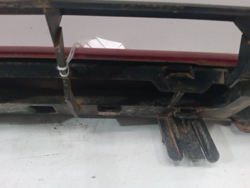 Recambio de rejillas capo para volkswagen golf iii variant (1h5) 1.9 td referencia OEM IAM   