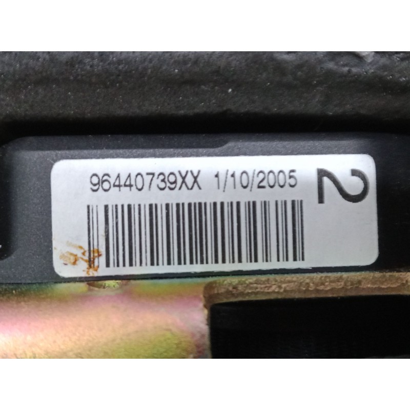 Recambio de cinturon seguridad trasero izquierdo para peugeot 407 (6d_) 2.0 hdi 135 (6drhrh, 6drhre, 6drhrg, 6drhrj) referencia 