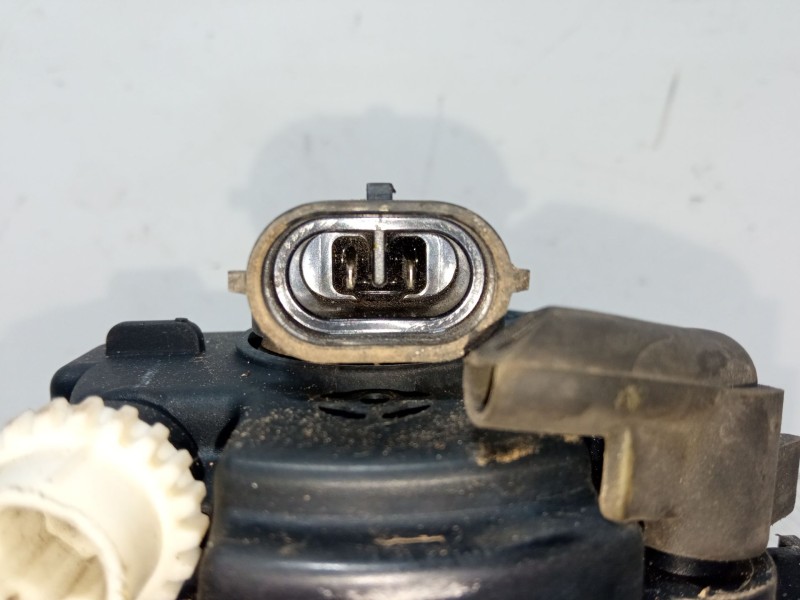 Recambio de faro antiniebla izquierdo para peugeot 307 cc (3b) 1.6 16v referencia OEM IAM 89210094  