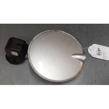 TAPA EXTERIOR COMBUSTIBLE 
