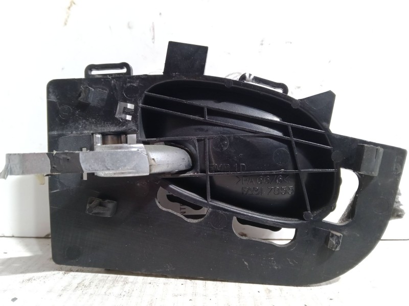 Recambio de maneta interior puerta delantera derecha para peugeot 206 cc (2d) 1.6 16v (2dnfuf, 2dnfur) referencia OEM IAM 962369 Recambio de maneta interior puerta delantera derecha para peugeot 206 cc (2d) 1.6 16v (2dnfuf, 2dnfur) referencia OEM IAM 962369