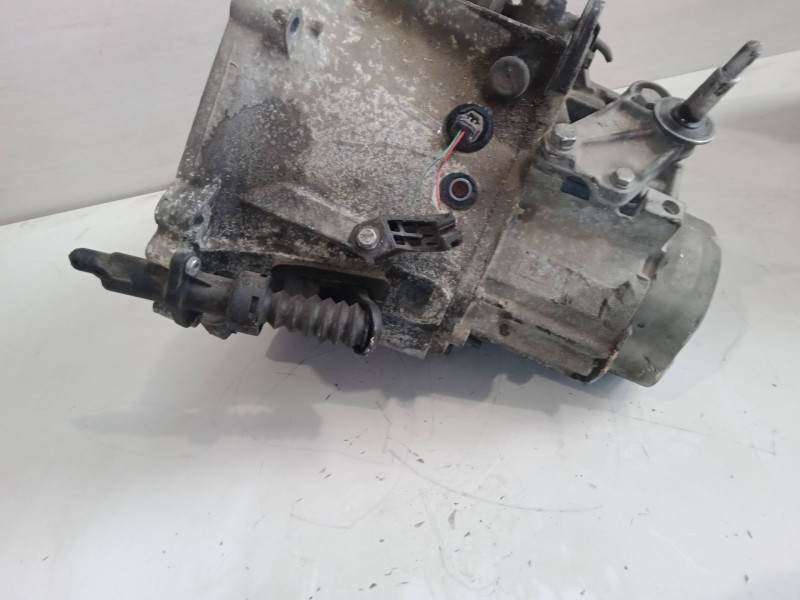 Recambio de caja de cambios manual 5 velocidades para peugeot partner tepee 1.6 hdi 16v referencia OEM IAM 9680886910  