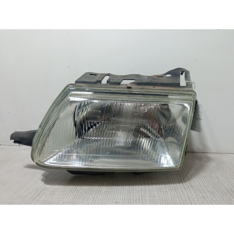 Recambio de faro izquierdo para citroën saxo (s0, s1) 1.4 vts referencia OEM IAM   