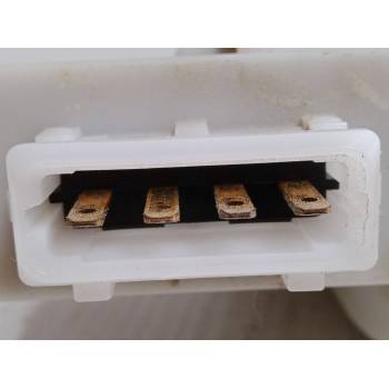 CERRADURA PUERTA TRASERA IZQUIERDA 
