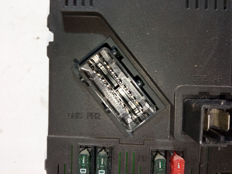 Recambio de bsi para peugeot 206 cc (2d) 1.6 16v (2dnfuf, 2dnfur) referencia OEM IAM 9649627880 BSI E02-00 S118085220A