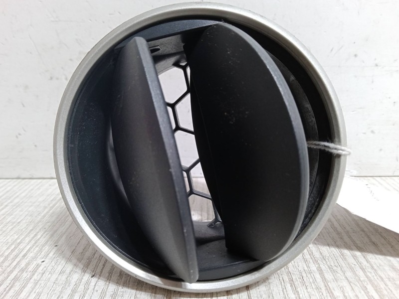 Recambio de aireador izquierdo para seat ibiza iv (6j5, 6p1) 1.4 tdi referencia OEM IAM   