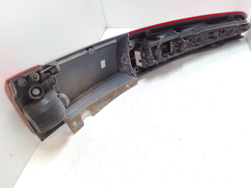 Recambio de piloto trasero derecho para opel meriva a monospace (x03) 1.6 (e75) referencia OEM IAM   