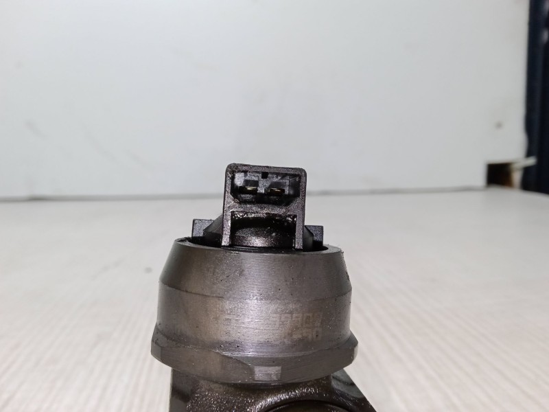 Recambio de inyector para volkswagen jetta iii (1k2) 1.9 tdi referencia OEM IAM   